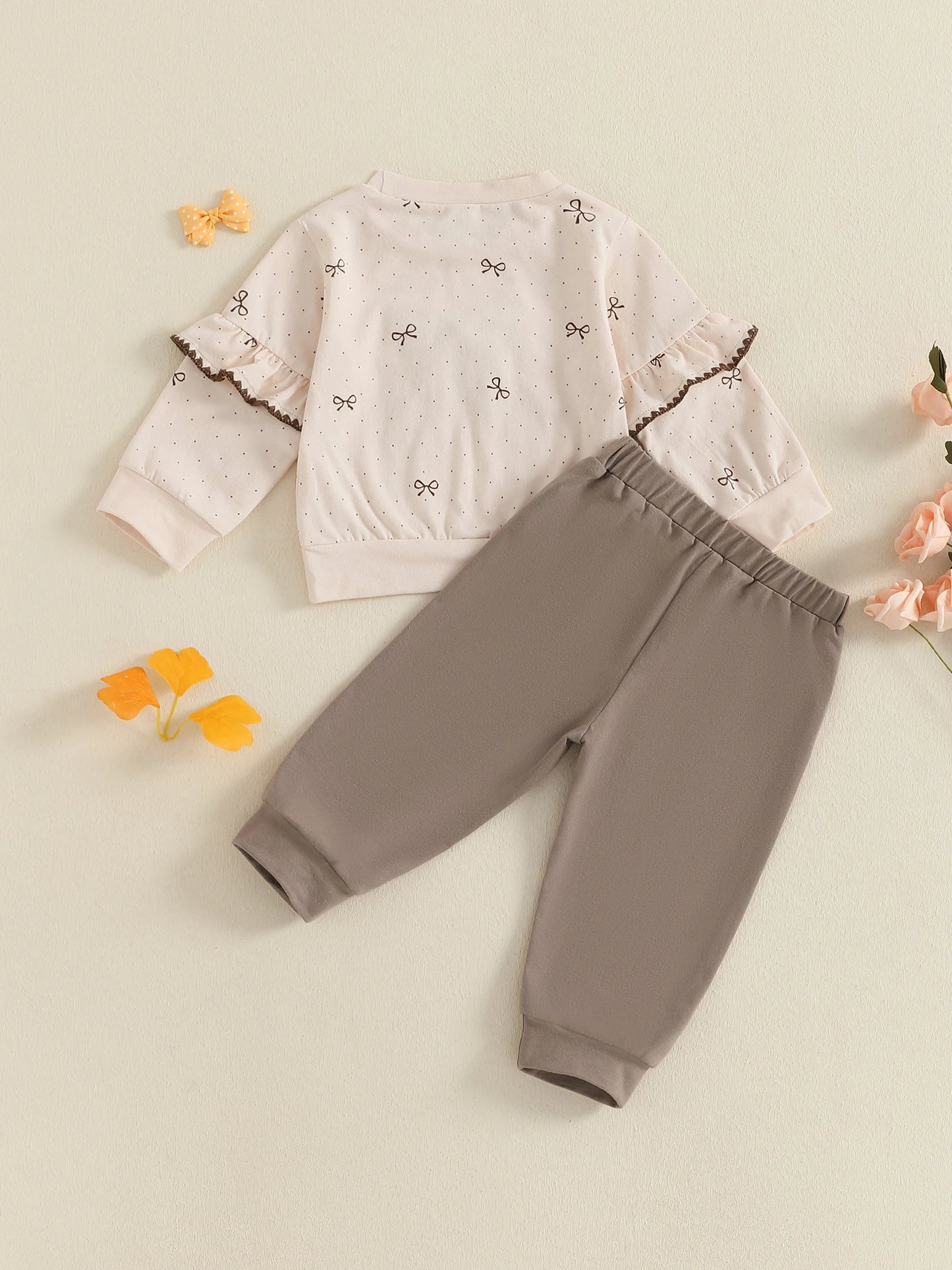 Adorable Toddler Girl Autumn Ensemble with 3D Bow Print Top and Elastic Waist Pants - 2 Piece Set for Fall Fun